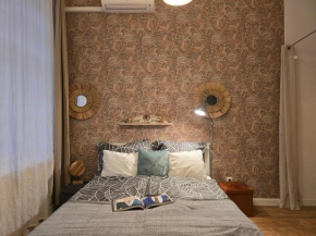 Quiet Apartment in Kazinczy str downtown